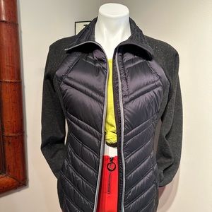 1/2PriceSale(was$35)MICHAEL Michael Kors Black Vinyl Puffer & Sweater Jacket Med